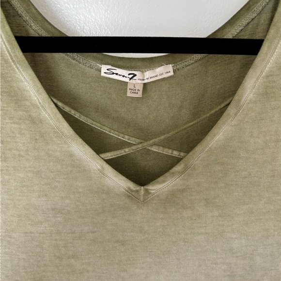 Seven7 • Sage Green Crisscross V-Neck Top, High-Low Hem, Women’s Size Large - Picture 4 of 16